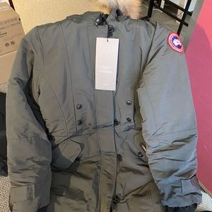 SOLD! Canada Goose (slim fit) parka